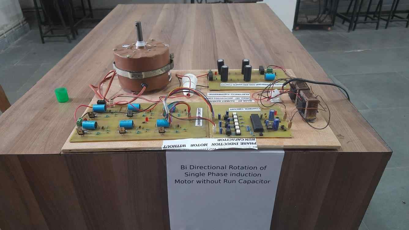 Bidirectional Rotation of Single Phase Induction Motor without Run Capacitor